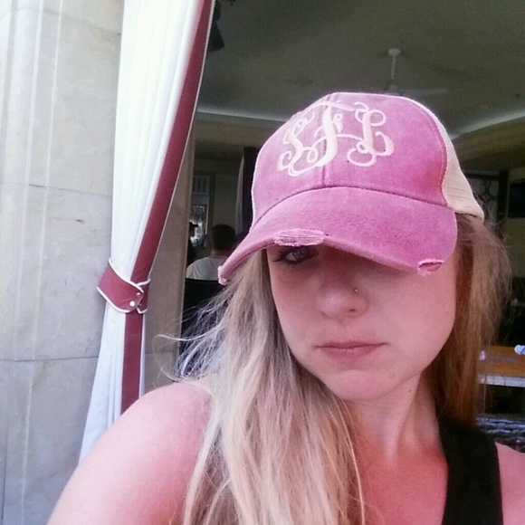 Meet your Posher, Sarah - Picture 1 of 1